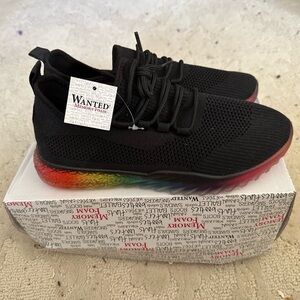 Women’s Wanted “Felicity “ Rainbow Bottomed Textile Sneakers . Size 8 1/2